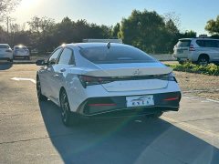 Hyundai Elantra 1.5L CVT GLX Elite - ფოტო 4
