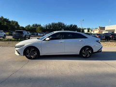 Hyundai Elantra 1.5L CVT GLX Elite - ფოტო 7