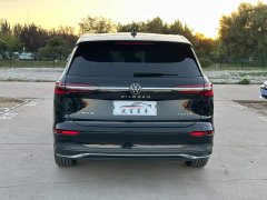 Volkswagen Viloran 330TSI Luxury - ფოტო 5