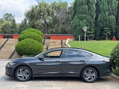 Volkswagen Lingdu L 280TSI DSG Dazzling Red Edition - ფოტო 8