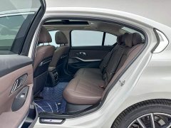 BMW 3 Series Facelift II 325Li xDrive M Sport Package - ფოტო 19