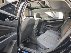 Volkswagen Passat Outstanding Edition 380TSI Dragon Ascendant Version - ფოტო 7