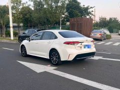 Toyota Corolla 1.8L CVT Luxury - ფოტო 3