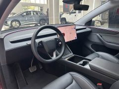Tesla Model Y Rear-Wheel Drive - ფოტო 12