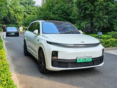 Li Auto L7 Air - ფოტო 3