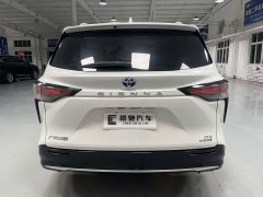 Toyota Sienna 2.5L Hybrid Luxury - ფოტო 5