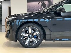 BMW iX xDrive40 - ფოტო 4