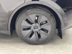 Tesla Model Y Rear-Wheel Drive - ფოტო 19