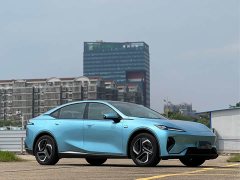 Deepal Deep Blue L07 230Max Qiankun Smart Driving ADS SE Extended Range Version - ფოტო 3