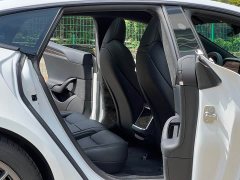 Tesla Model S Dual Motor All-Wheel Drive - ფოტო 13