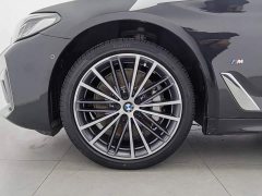 BMW 5 Series 530Li Premier M Sport Package - ფოტო 17