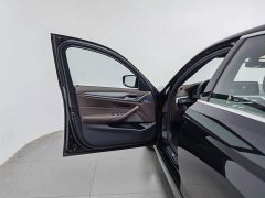 BMW 5 Series 530Li Premier M Sport Package - ფოტო 8