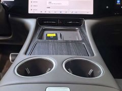 AITO M8 Pure Electric Max Six-Seat Long Range Edition (192-Channel LiDAR) - ფოტო 11