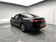 Volkswagen Magotan 300TSI DSG Prestige Edition with Eye-Catching Package - ფოტო 4