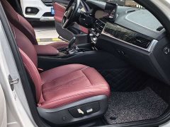 BMW 5 Series Facelift 525Li M Sport Package - ფოტო 13