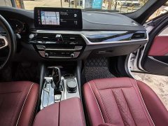 BMW 5 Series Facelift 525Li M Sport Package - ფოტო 16