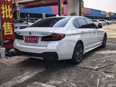 BMW 5 Series Facelift 525Li M Sport Package - ფოტო 6