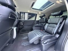 Honda Elysion 2.0L Hybrid Elite Edition - ფოტო 5