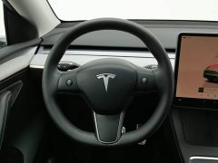 Tesla Model Y Rear-Wheel Drive - ფოტო 11