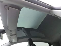 Tesla Model Y Rear-Wheel Drive - ფოტო 14