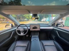 Tesla Model Y Rear-Wheel Drive - ფოტო 5