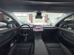 Tesla Model Y Rear-Wheel Drive - ფოტო 14