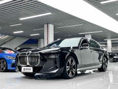 BMW 7 Series Facelift 740Li Luxury M Sport Package - ფოტო 1