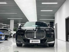 BMW 7 Series Facelift 740Li Luxury M Sport Package - ფოტო 2