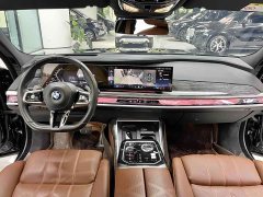 BMW 7 Series Facelift 740Li Luxury M Sport Package - ფოტო 4