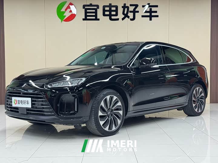 AITO M5 Extended Range AWD Performance