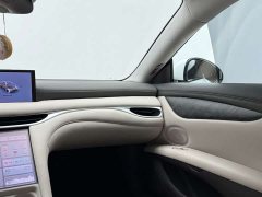 IM Motors Zhiji L6 Max Standard Edition - ფოტო 15