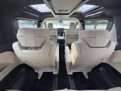 Toyota Vellfire Crown Hybrid 2.5L Graphite Gold Edition - ფოტო 18