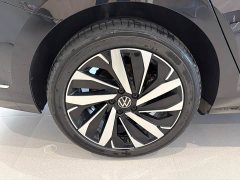 Volkswagen Passat Outstanding Edition 330TSI Elite - ფოტო 13