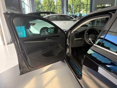 Volkswagen Passat Outstanding Edition 330TSI Elite - ფოტო 6