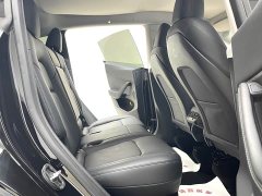 Tesla Model Y Rear-Wheel Drive - ფოტო 11