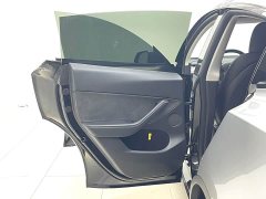 Tesla Model Y Rear-Wheel Drive - ფოტო 5