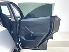Tesla Model Y Rear-Wheel Drive - ფოტო 7