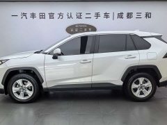 Toyota RAV4 2.0L CVT FWD Urban Edition - ფოტო 3
