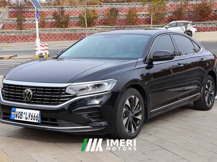 Volkswagen Passat 280TSI Elite - ავტომობილი ჩინეთიდან