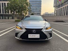 Lexus ES 300h F SPORT - ფოტო 2