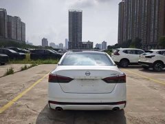 Nissan Teana 2.0L XL-Upr Comfort Edition - ფოტო 8
