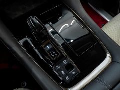 Toyota Vellfire Crown Hybrid 2.5L Executive Premier Edition - ფოტო 19