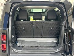 Land Rover Defender 90 2.0T P300 SE - ფოტო 8