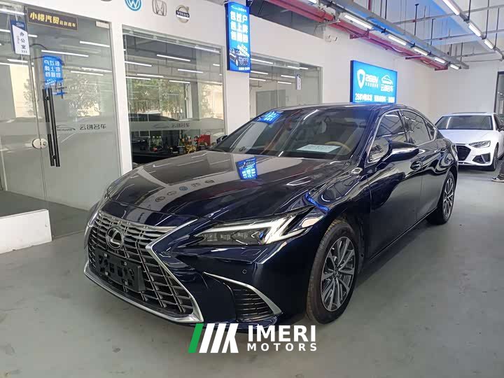 Lexus ES 2022 200 Luxury
