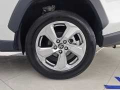 Toyota RAV4 2.0L CVT FWD Fashion Edition - ფოტო 6