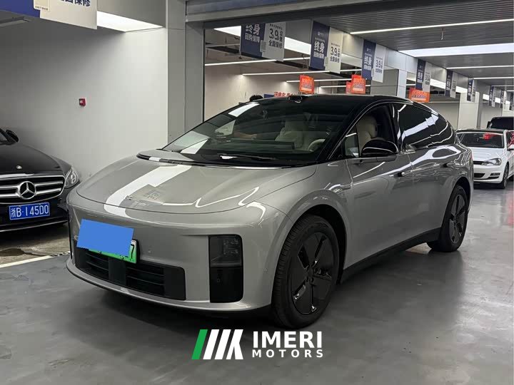 Li Auto i6 Two-wheel drive standard version - ავტომობილი ჩინეთიდან