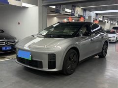 Li Auto i6 Two-wheel drive standard version - ფოტო 1