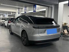Li Auto i6 Two-wheel drive standard version - ფოტო 10