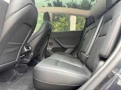 Tesla Model Y Rear-Wheel Drive - ფოტო 15
