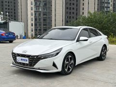 Hyundai Elantra 1.5L CVT Luxury - ფოტო 1